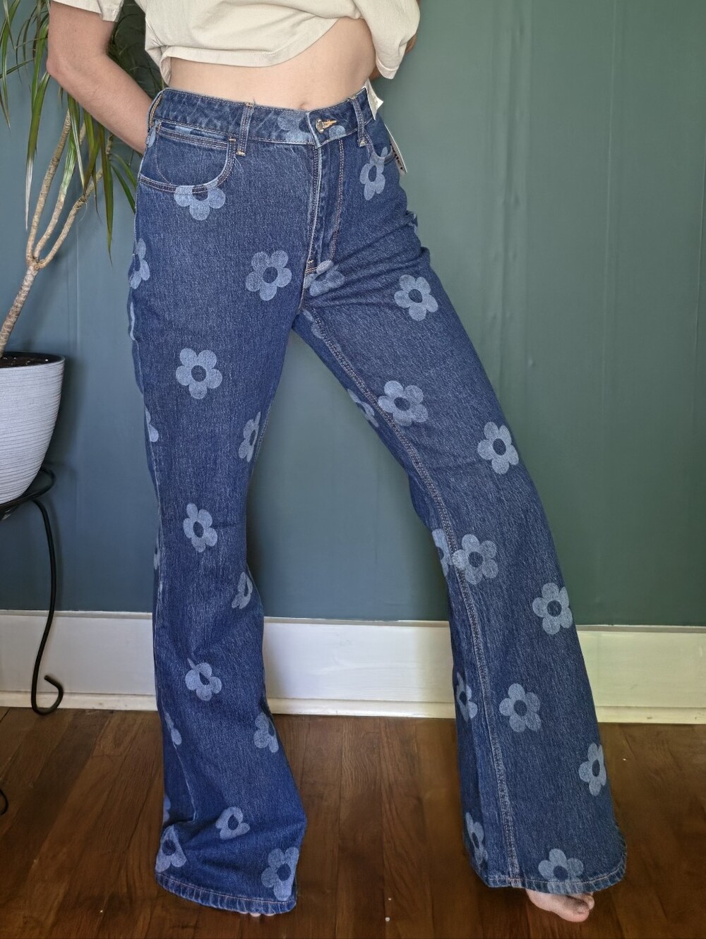 NWT Wrangler Blue Floral Print Flared Jeans